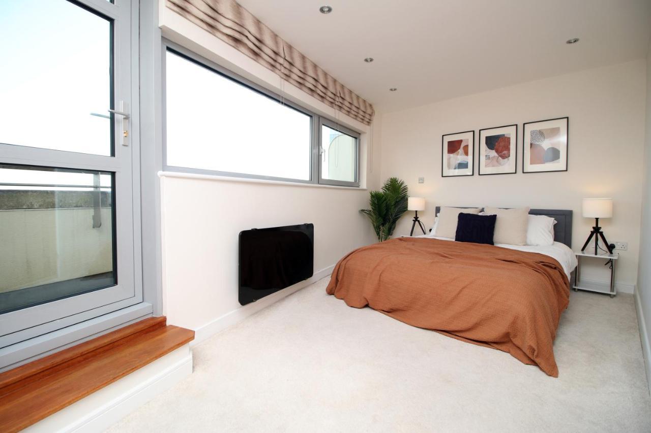 The Skyline - Luxury City Centre Flat With Designated Parking Кардиф Екстериор снимка