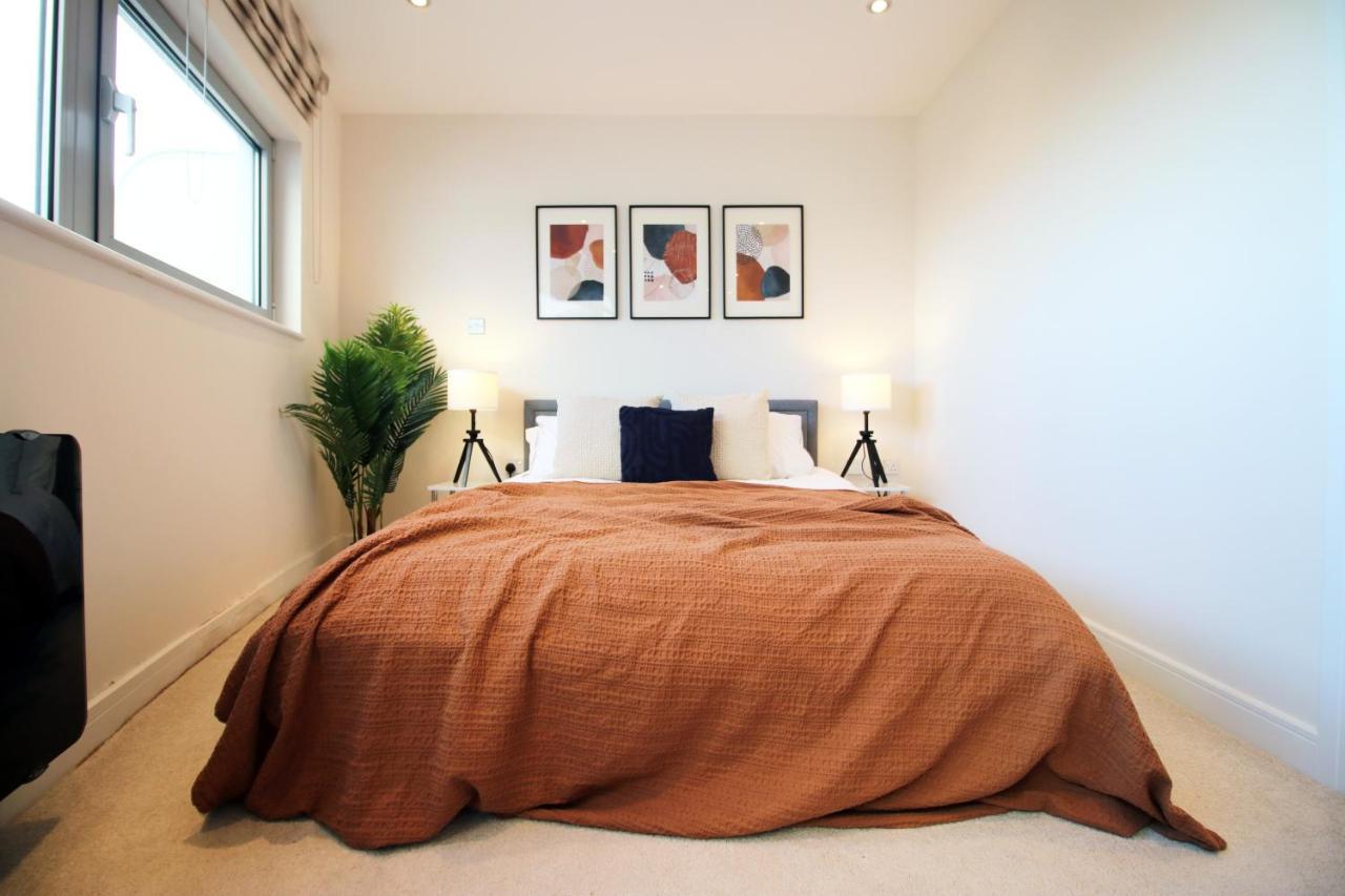 The Skyline - Luxury City Centre Flat With Designated Parking Кардиф Екстериор снимка
