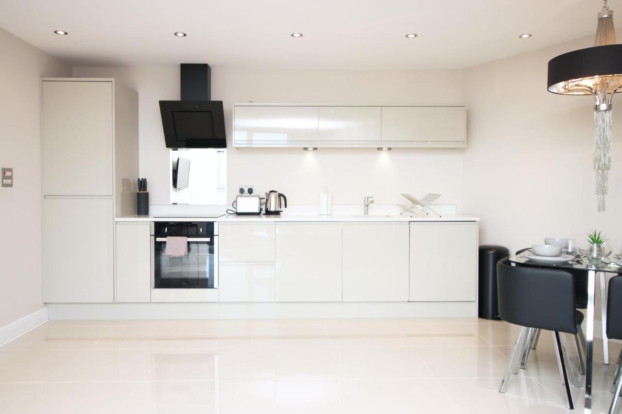 The Skyline - Luxury City Centre Flat With Designated Parking Кардиф Екстериор снимка