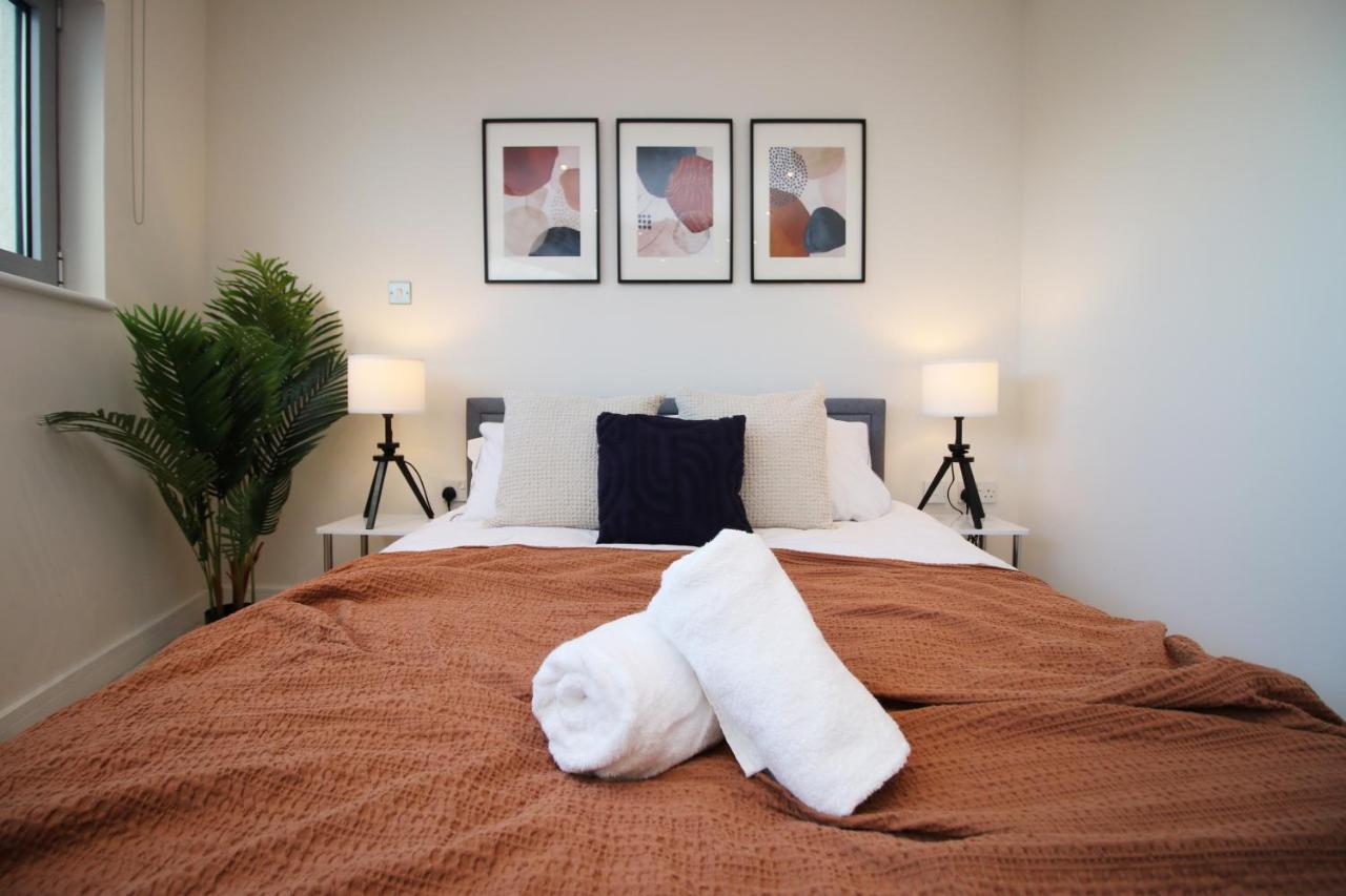 The Skyline - Luxury City Centre Flat With Designated Parking Кардиф Екстериор снимка