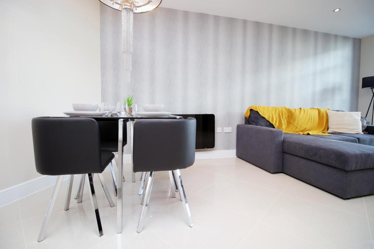 The Skyline - Luxury City Centre Flat With Designated Parking Кардиф Екстериор снимка